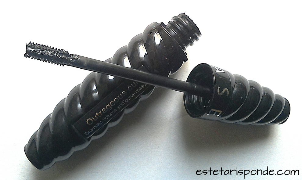 SEPHORA Outrageous Curl mascara